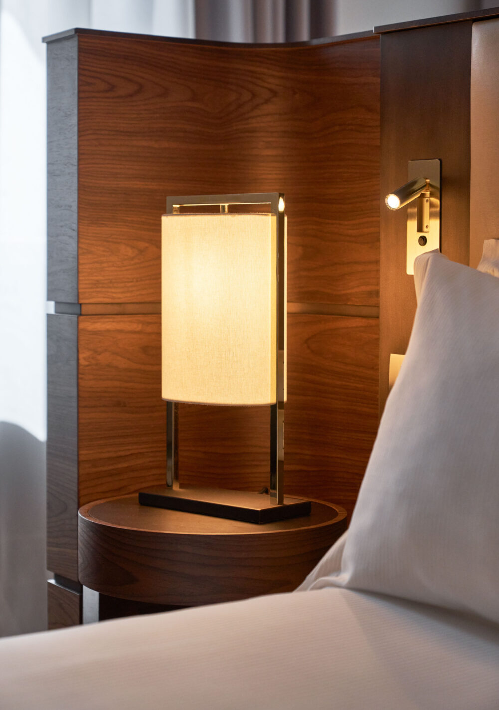 historical-deluxe-room-doubletree-byhilton-trieste
